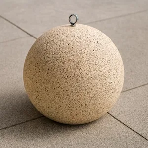 Borne en béton sphérique (584)