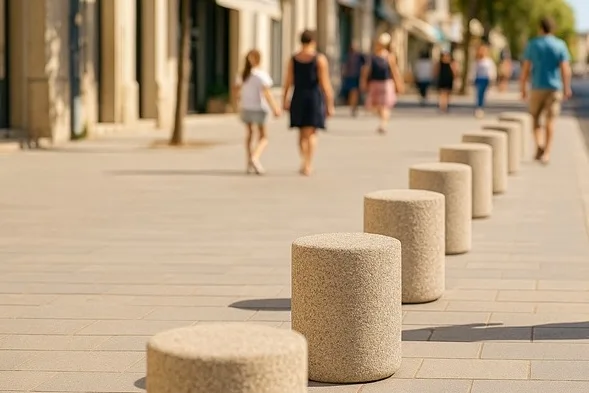 Borne ronde en béton (585)