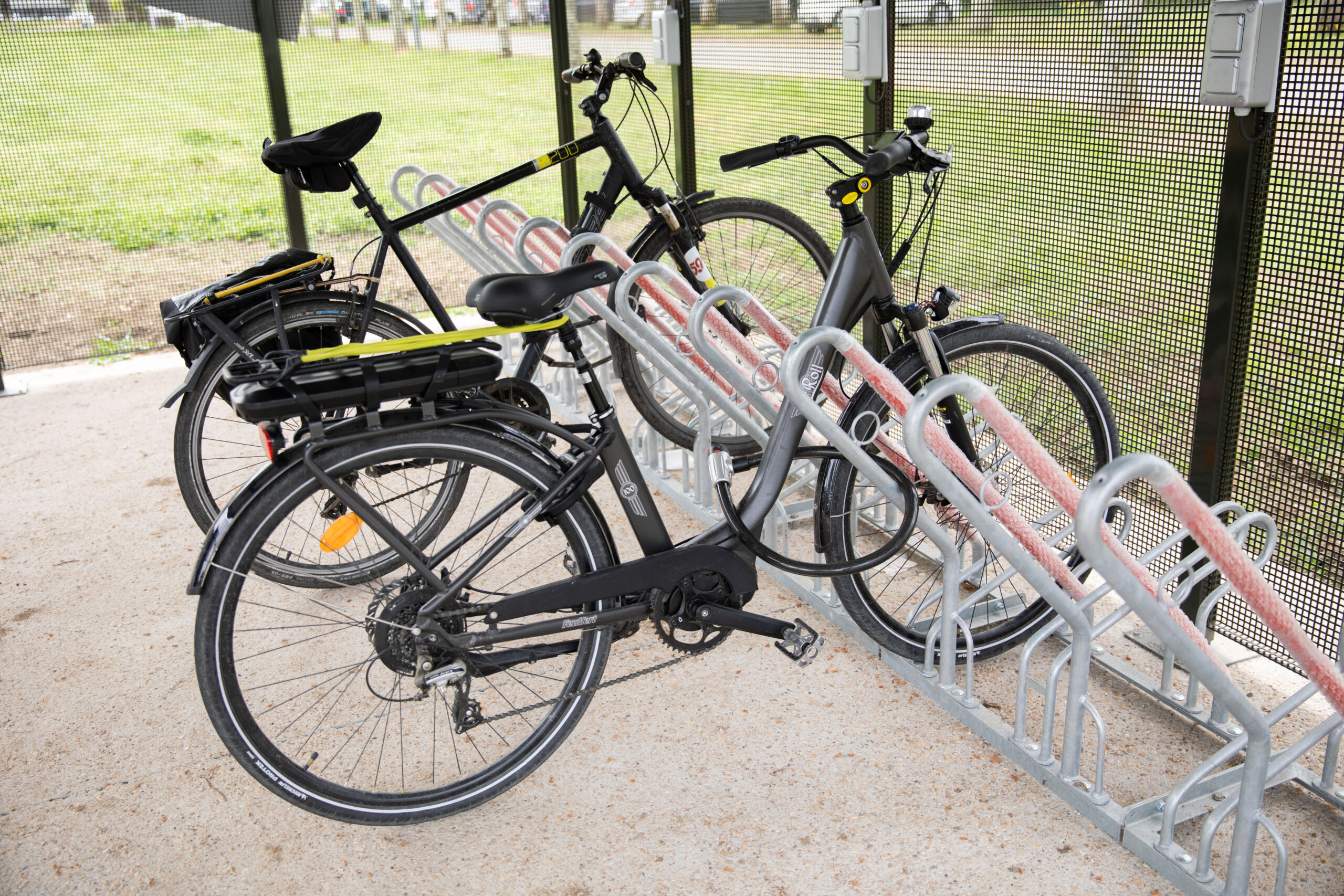 2 Niveaux Cadre/Roue – 2/4/6 Places – Bomber