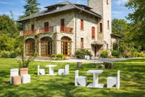 Fauteuil cube en béton